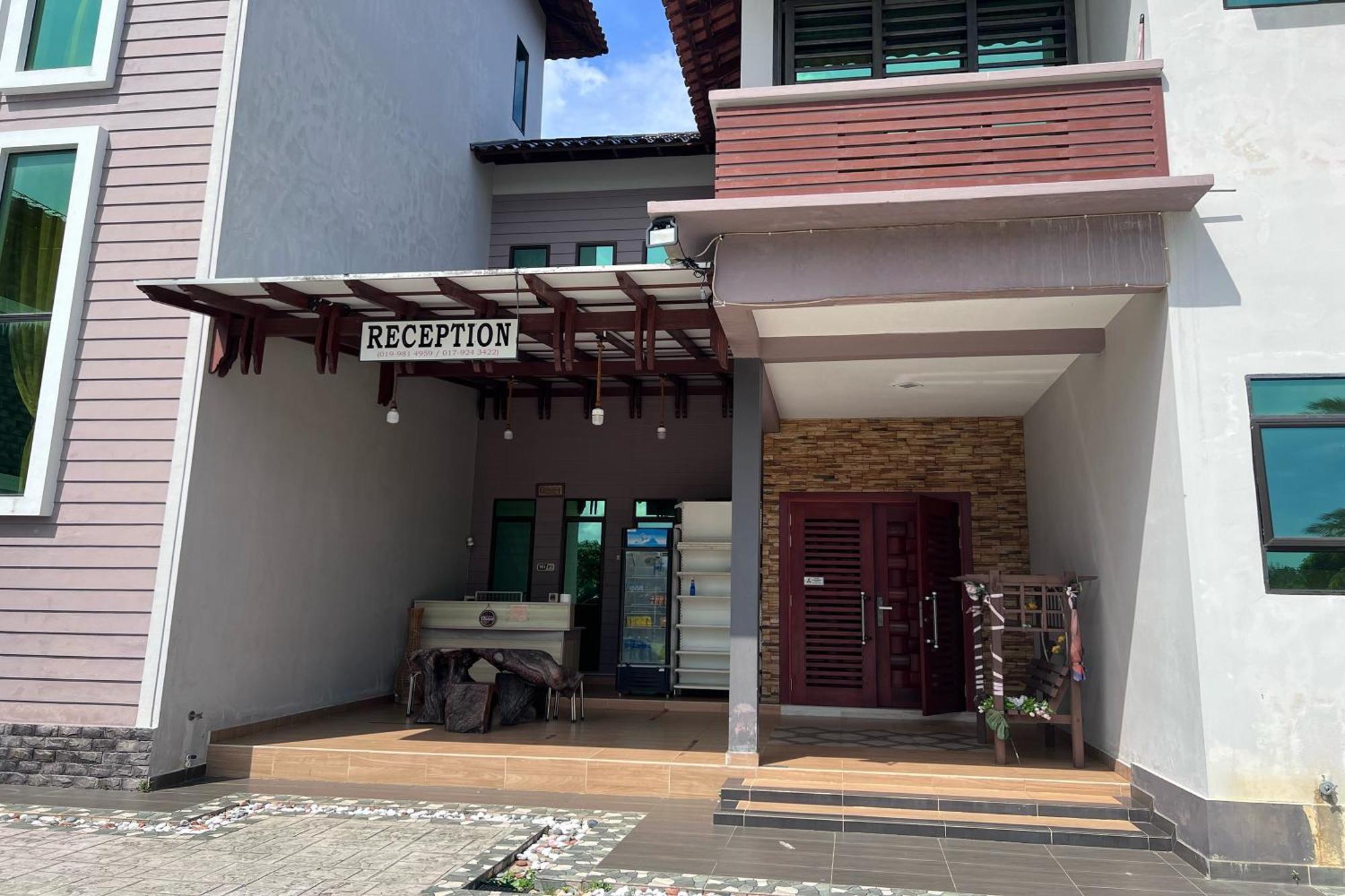 Nurbayu Chalet, Kemaman Куантан Экстерьер фото