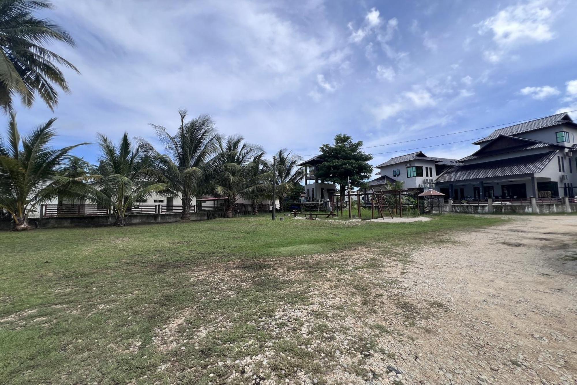 Nurbayu Chalet, Kemaman Куантан Экстерьер фото